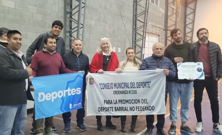 EL INTENDENTE MARINO PARTICIPÓ DE LA PREMIACIÓN DEL TORNEO DE BABY FÚTBOL «GUILLERMO SKRT»