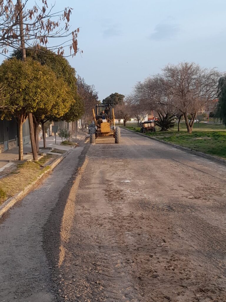 PERSONAL DE SERVICIOS PÚBLICOS PRESENTE EN LOS BARRIOS DE CARMEN DE PATAGONES