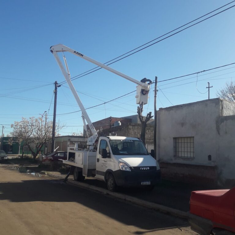 REPARACIÓN DE CALLES, LIMPIEZA Y MANTENIMIENTO EN CARMEN DE PATAGONES