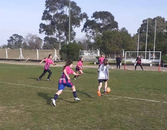 JUEGOS BONAERENSES 2024: LAS CHICAS DE VILLALONGA GANARON Y VAN AL INTERREGIONAL