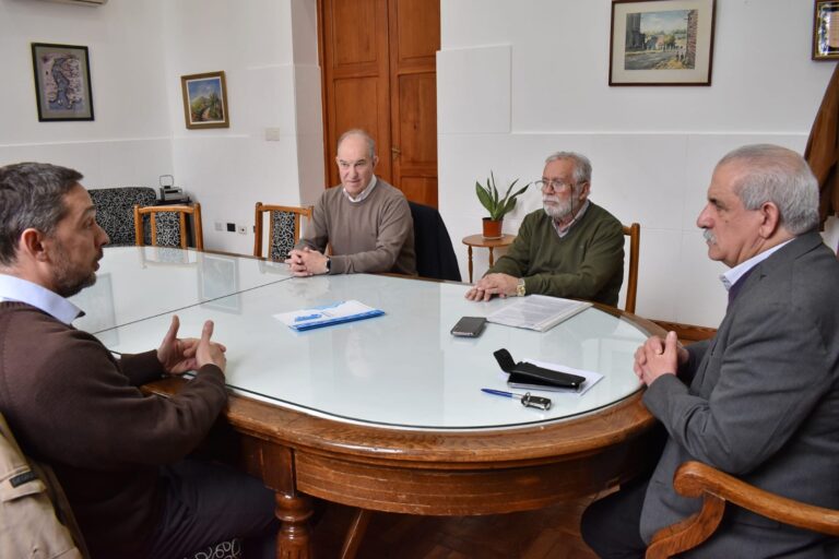 LA MUNICIPALIDAD Y EDES TRABAJAN EN CONJUNTO PARA FACILITAR CONOCIMIENTOS SOBRE ELECTRICIDAD DOMICILIARIA