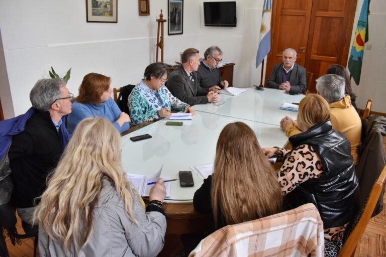 EL INTENDENTE MARINO RECIBIÓ AL SUBSECRETARIO DE EDUCACIÓN BONAERENSE