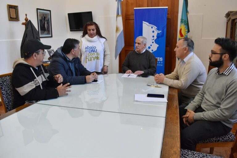 EL INTENDENTE MARINO RECIBIÓ A REFERENTES DE ATE