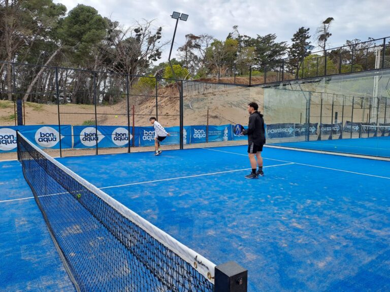 DOS PAREJAS DE PÁDEL DE PATAGONES CLASIFICARON PARA LA FINAL DE LOS JUEGOS BONAERENSES