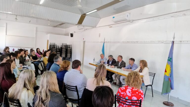 JORNADA DE TRABAJO CON INSPECTORES Y DIRECTORES EN EL MARCO DEL NUEVO RÉGIMEN ACADÉMICO DE NIVEL SECUNDARIO