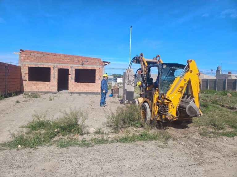 UN LOTE, UNA VIVIENDA: INICIO DE OBRA DE RED EN BAJA TENSIÓN