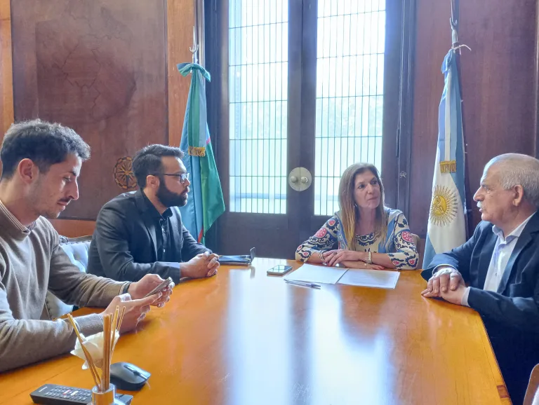 EL INTENDENTE MARINO FIRMÓ IMPORTANTE CONVENIO PARA LA IMPLEMENTACIÓN DEL SISTEMA DE GESTIÓN DOCUMENTAL ELECTRÓNICA BUENOS AIRES