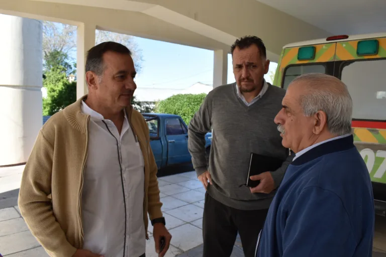 EL INTENDENTE MARINO VISITÓ LOS CAPS DE LOS BARRIOS EL PROGRESO, VILLA DEL CARMEN Y SUPERVISÓ OBRAS EN EL HOSPITAL ECAY