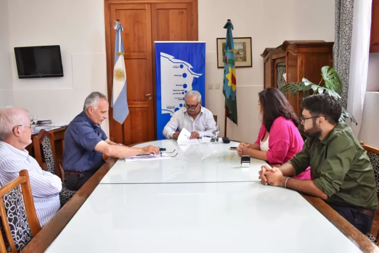 Firma de Contrato para Iniciar las Obras de Calle Yrigoyen