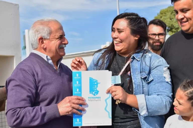 🏠Emotiva entrega de viviendas en Carmen de Patagones🔑
