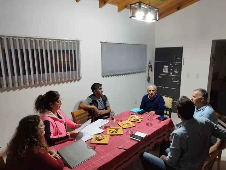 MARINO SE REUNIÓ CON LA COMISIÓN DEL BARRIO VILLA DOLORES