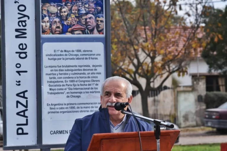 EL INTENDENTE MARINO PARTICIPÓ DEL ACTO OFICIAL POR EL DÍA DEL TRABAJADOR