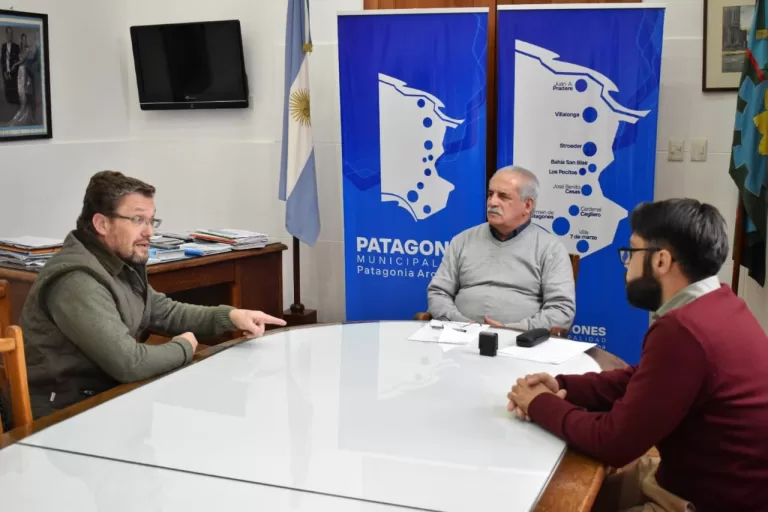 El Intendente Marino recibió al Director del CEPT 23, de Igarzabal