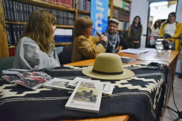 EMOTIVO HOMENAJE A ÁNGEL HECHENLEITNER