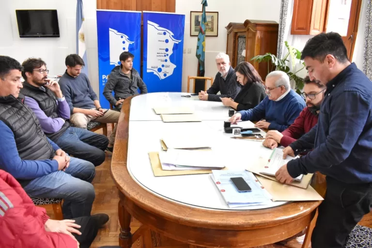 Apertura de sobres para la Licitación de obra para la Escuela Spegazzini