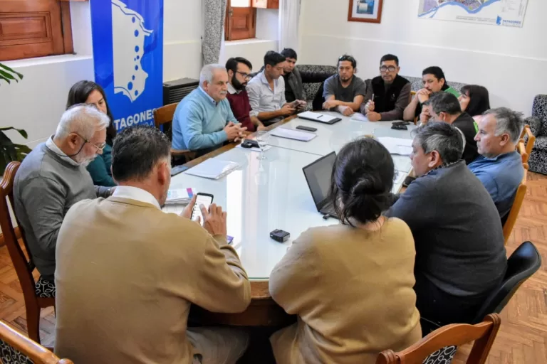 Paritaria Municipal: El Ejecutivo propone aumentos de hasta 25% para los trabajadores