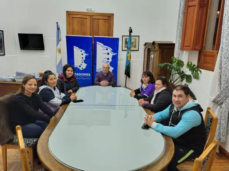 EL INTENDENTE MARINO SE REUNIÓ CON EL SINDICATO DE CUIDADORAS «CUIDO»