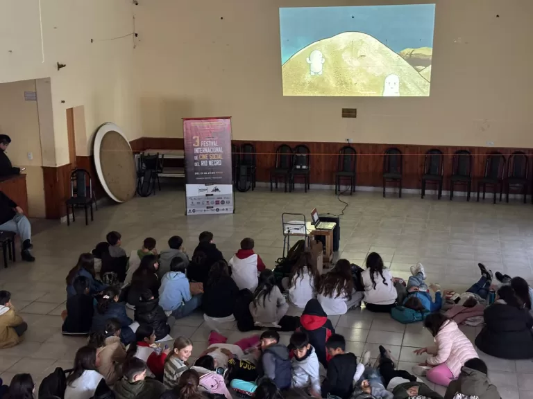 EXITOSO EVENTO CULTURAL EN CARMEN DE PATAGONES