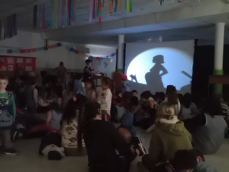 5° Festival Internacional de Títeres – Patagones 2025Celebrando la Magia del Teatro de Títeres en el Día de los Jardines