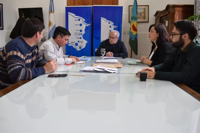 Licitación privada para la adquisición de insumos de alumbrado público