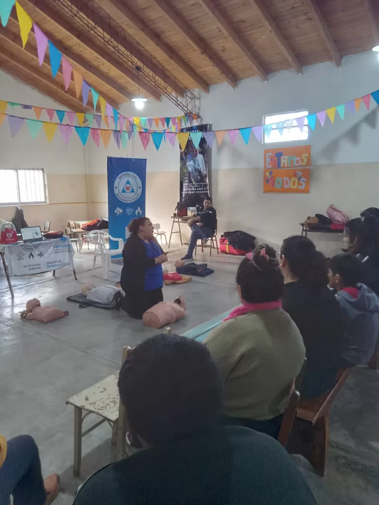 CAPACITACIÓN EN PRIMEROS AUXILIOS PARA LA COMUNIDAD DE LA SAGRADA FAMILIA