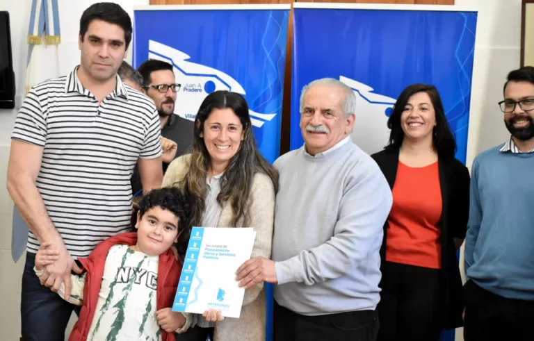 El Intendente Marino entregó lotes a familias de Patagones