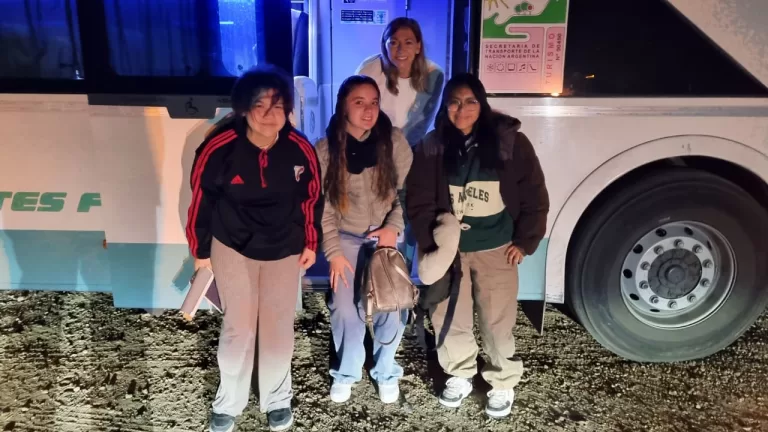 Estudiantes del Partido rumbo a la Feria de Educación, Artes, Ciencias y Tecnología