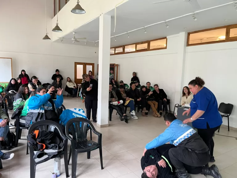 Defensa Civil de Patagones colabora con Viedma en jornadas de Primeros Auxilios