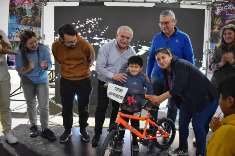 GRAN FESTEJO DEL MES DE LAS INFANCIAS, EN VILLALONGA