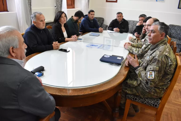 Elecciones 2025: Visita de autoridades militares a Patagones
