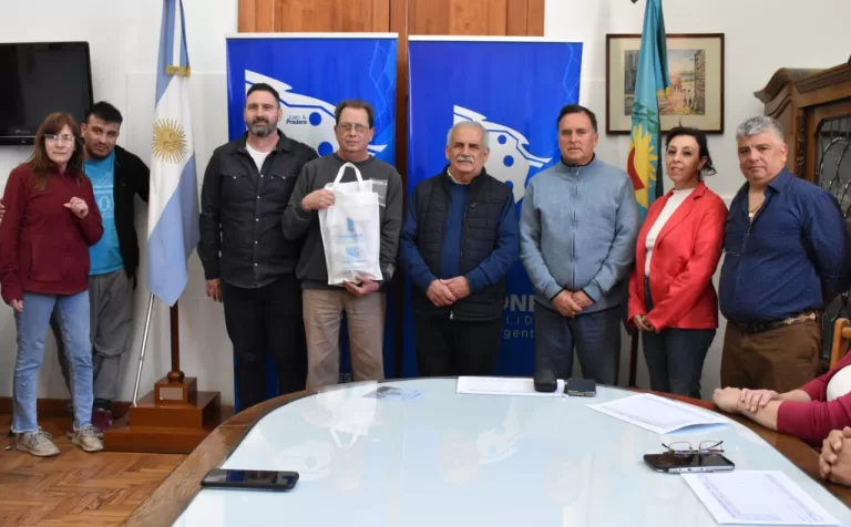 Asumieron las nuevas autoridades de los barrios La Loma y El Bañado