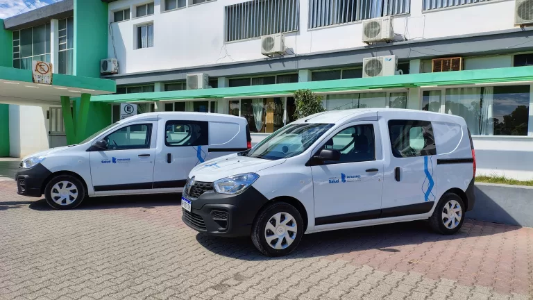 El Intendente Marino entregó vehículos utilitarios para el área de Salud