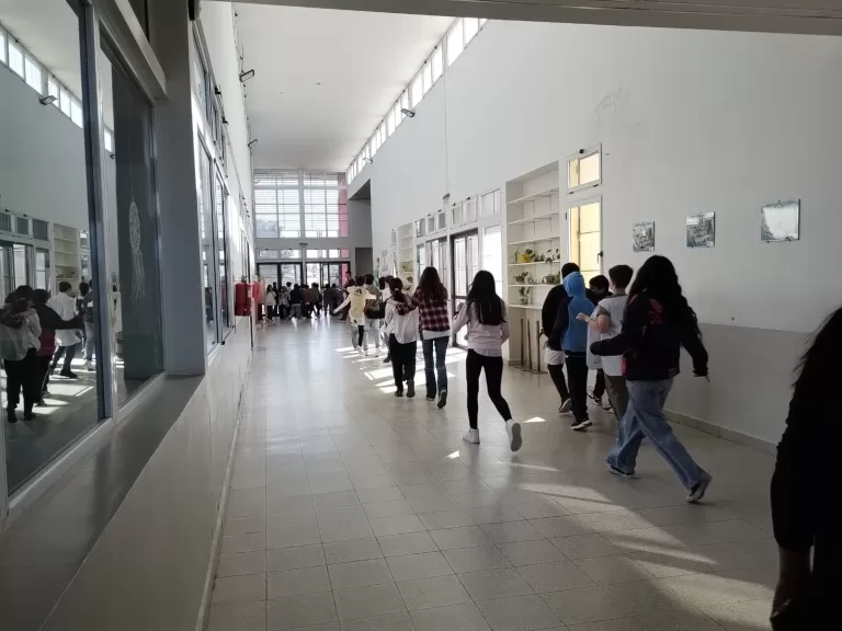 Simulacros de evacuación en escuelas de Patagones