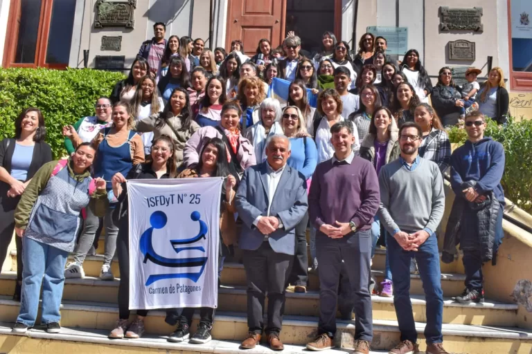 EL INTENDENTE MARINO PRESIDIÓ EL ACTO DE APERTURA DE SOBRES PARA LA TERMINACIÓN DEL ISFDyT N°25
