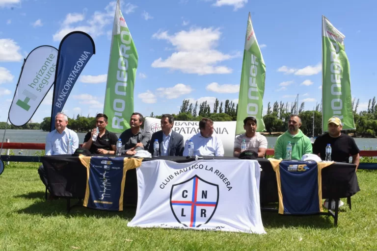 PATAGONES FORMÓ PARTE DEL LANZAMIENTO DE LA REGATA INTERNACIONAL DEL RÍO NEGRO