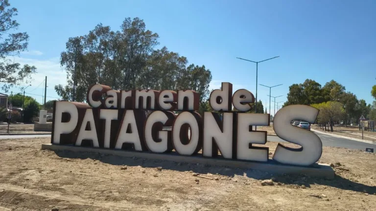 Embellecimiento del acceso por calle Yrigoyen