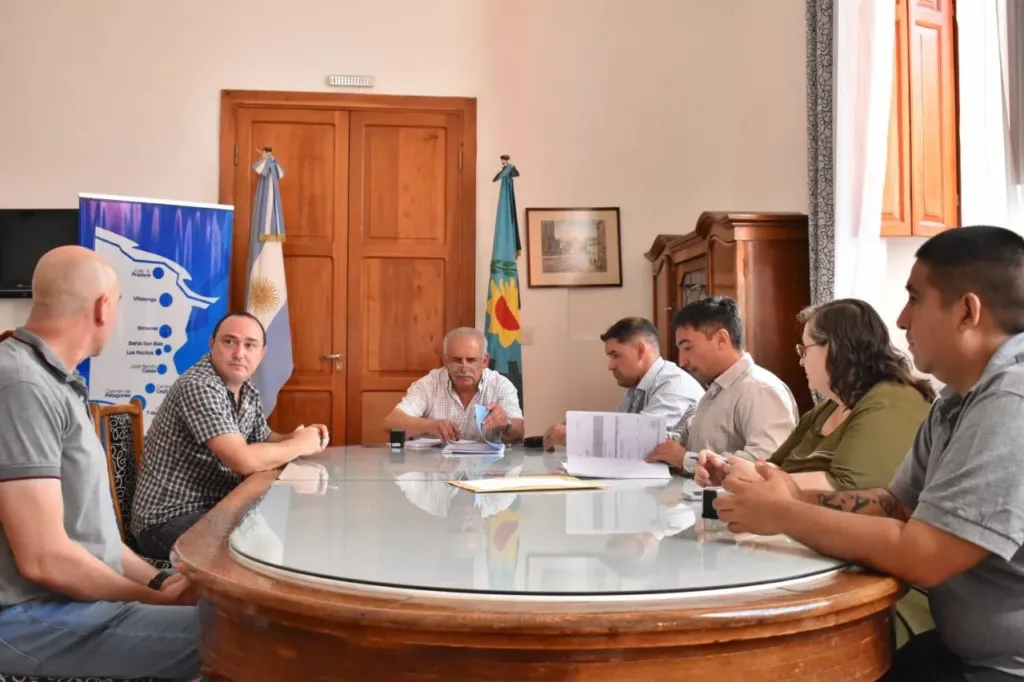 Licitación privada para la compra de plataforma de energía en el Hospital Ecay