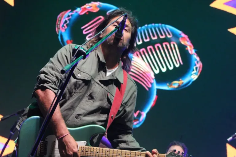 Bandas de la comarca y La Mancha de Rolando marcaron la Noche del Rock en la Fiesta de la Soberanía Patagónica