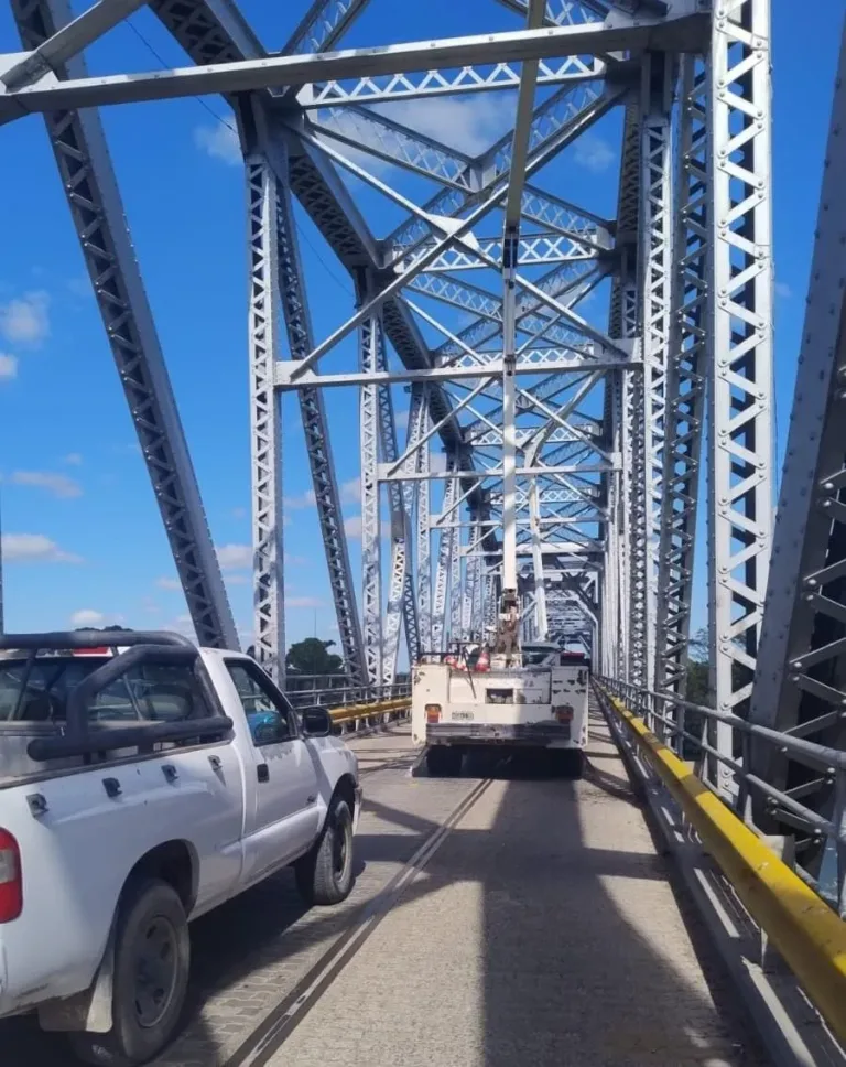 Habilitado el tránsito en el puente ferrocarretero tras trabajos de mantenimiento