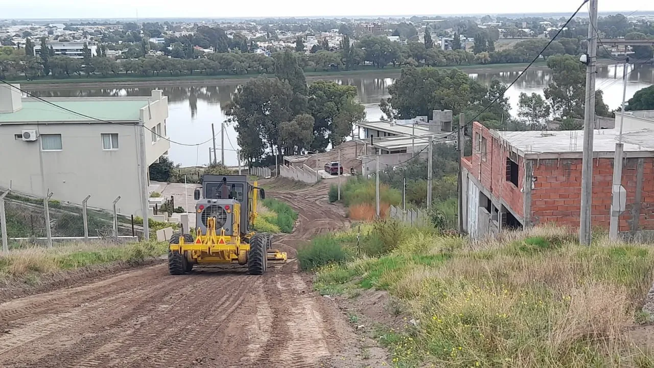 Patagones: Continúan los trabajos diarios de servicios y limpieza en distintos sectores de la ciudad