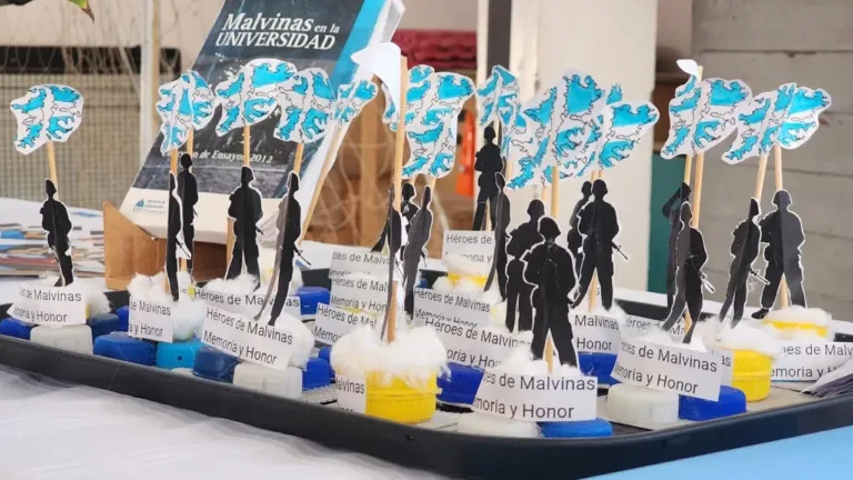 Acto educativo homenaje a Veteranos y Caídos de Malvinas en Escuela Secundaria Islas Malvinas