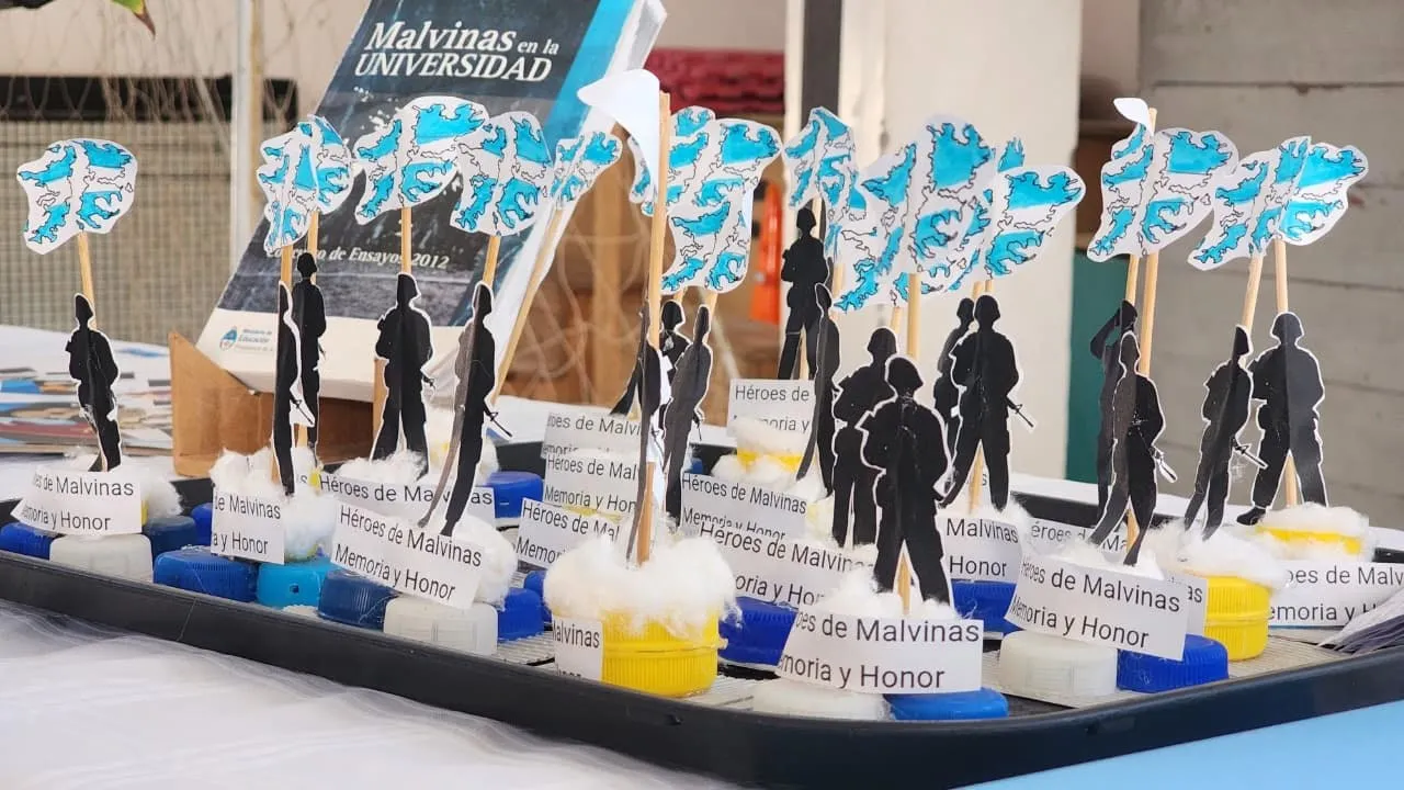 Acto educativo homenaje a Veteranos y Caídos de Malvinas en Escuela Secundaria Islas Malvinas