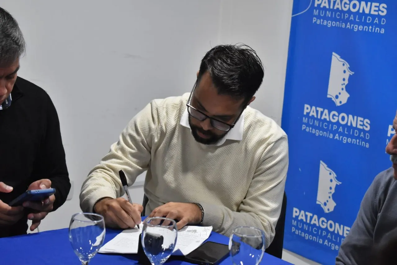 Firma de nuevo acuerdo paritario municipal para el segundo trimestre