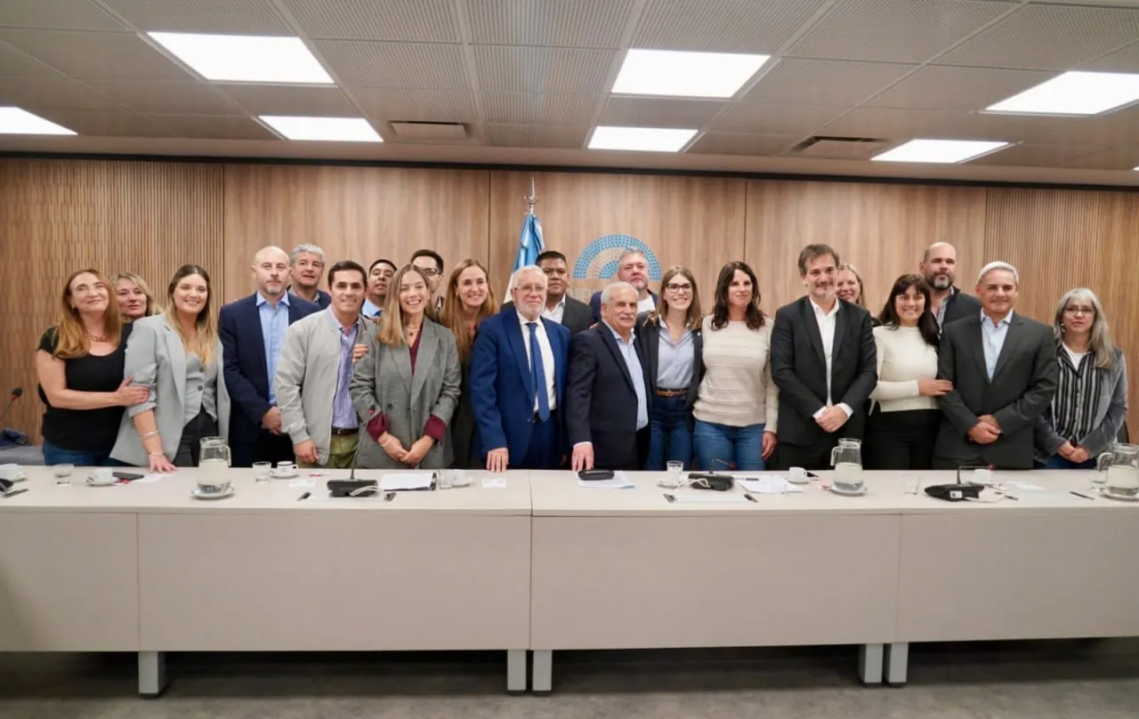 Fuerte respaldo en el Congreso a proyectos por la Soberanía Patagónica impulsados por el Intendente Marino