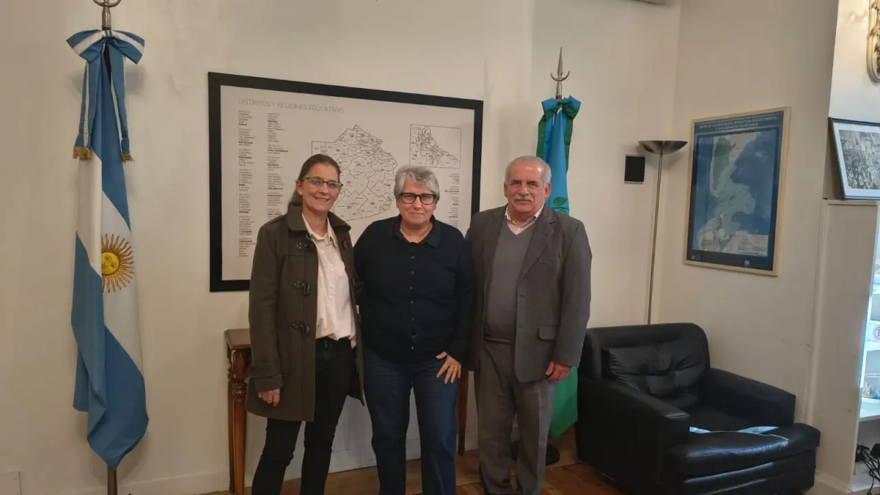 Marino gestionó mobiliario escolar para fortalecer el sistema educativo del distrito