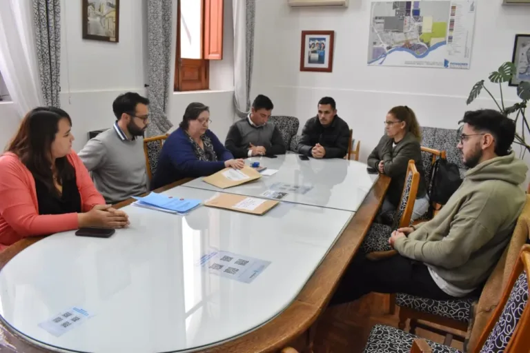 Apertura de ofertas para obras en la Escuela Secundaria N° 7 de Stroeder