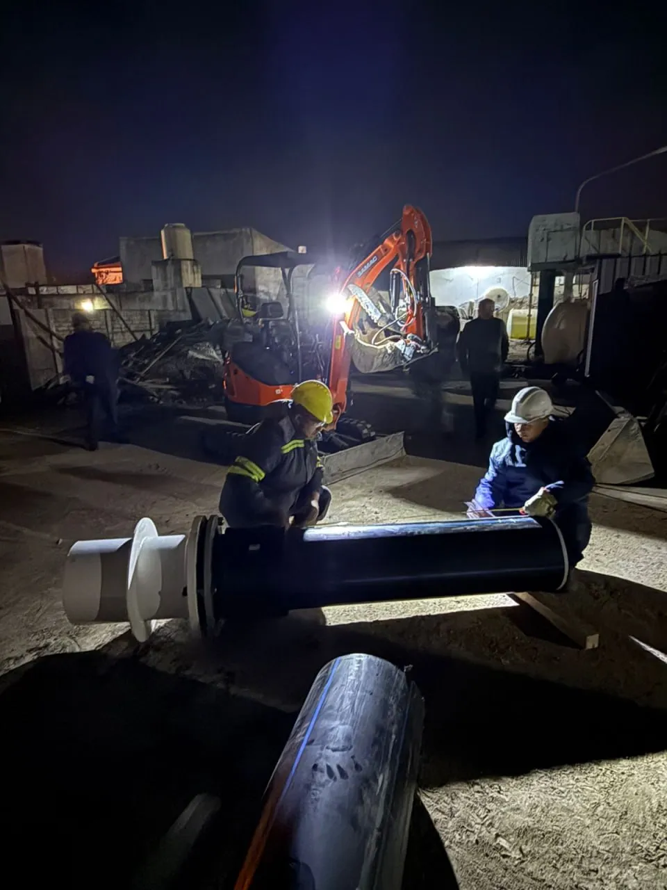 Avance de obra de vinculación de la cisterna de la Plaza Lacarra