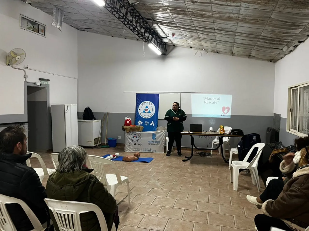 Capacitación en RCP y primeros auxilios en el barrio Bicentenario