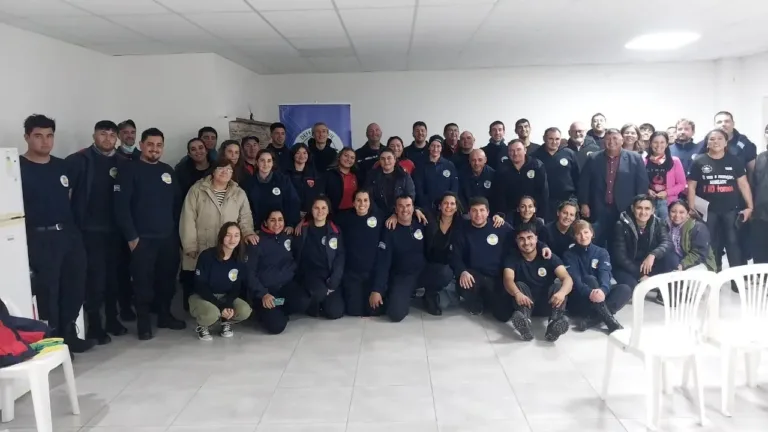 Defensa Civil realizó jornadas de concientización y capacitación en Stroeder y en el Barrio Bicentenario