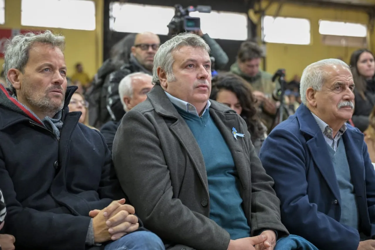 Marino participó de una jornada institucional encabezada por el gobernador Kicillof en Bahía Blanca